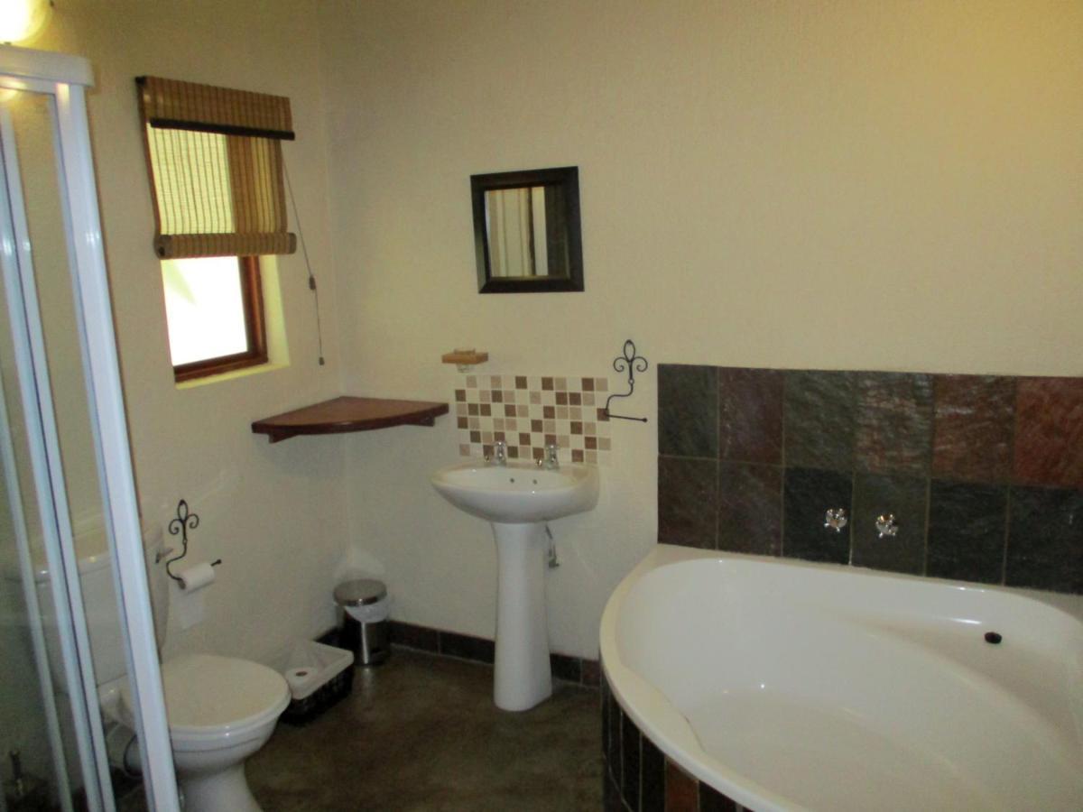 Woodpecker Lodge B&B Hoedspruit Bagian luar foto