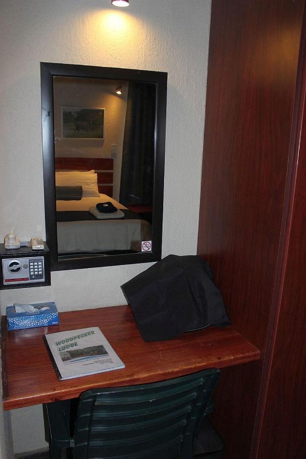 Woodpecker Lodge B&B Hoedspruit Bagian luar foto