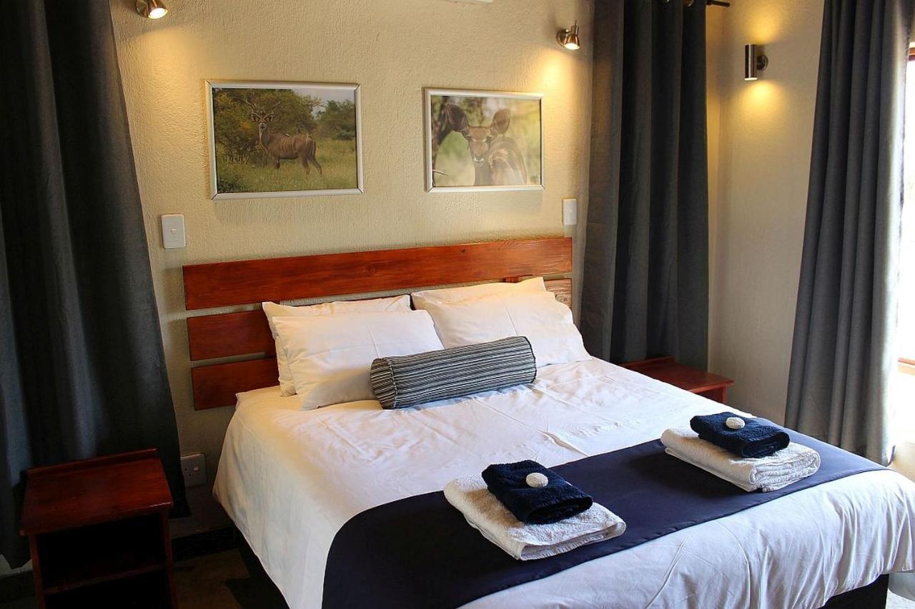 Woodpecker Lodge B&B Hoedspruit Bagian luar foto